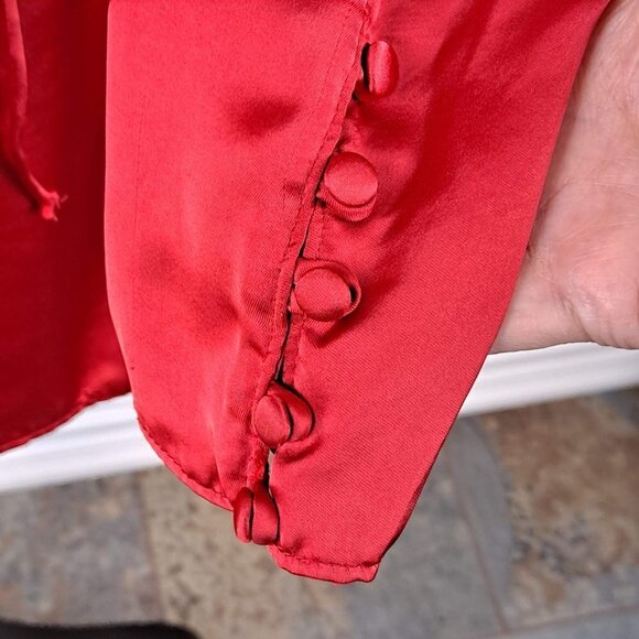 Zara Size Medium Red Satin Wrap Dress V-Neck Long Sleeve Button Details Holiday - Picture 9 of 14